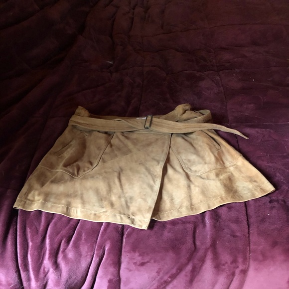 Excellent condition suede mini skirt - Picture 1 of 10